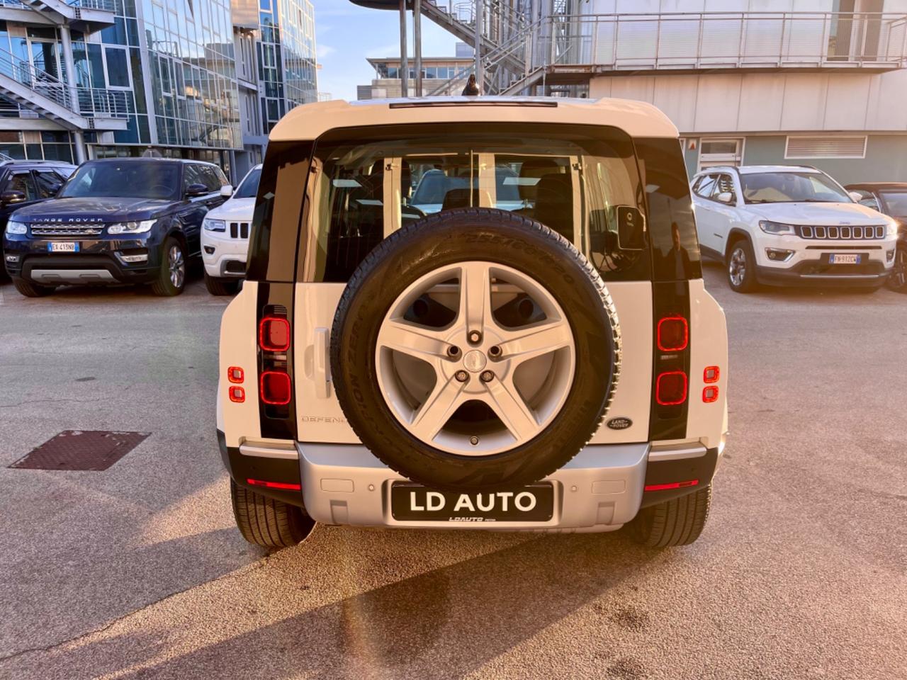 Land Rover Defender 110 2.0 SD4 AWD Auto HSE