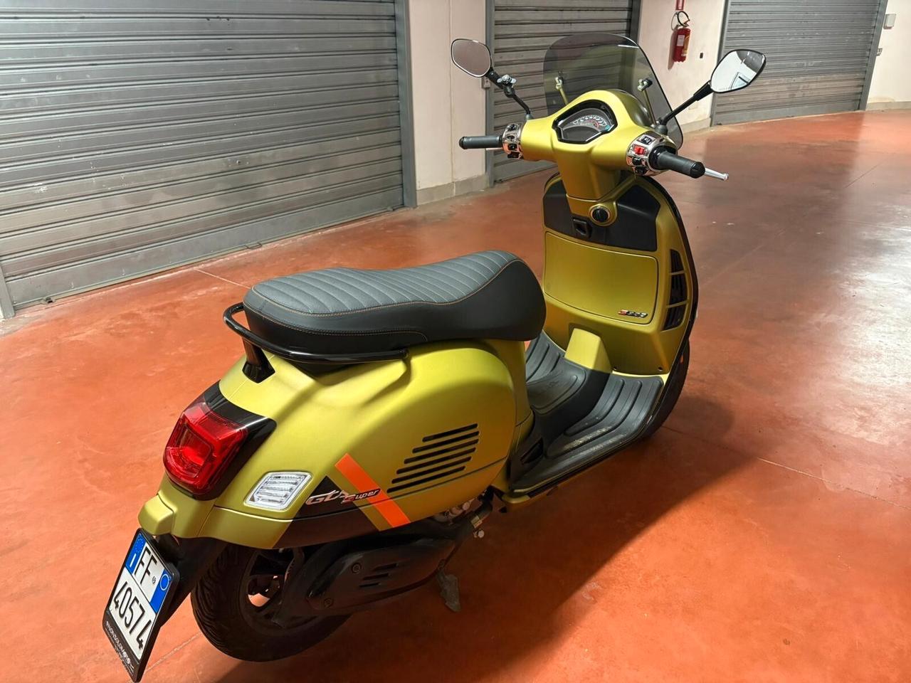 Piaggio Vespa 300 GTS hpe 7mila km!!