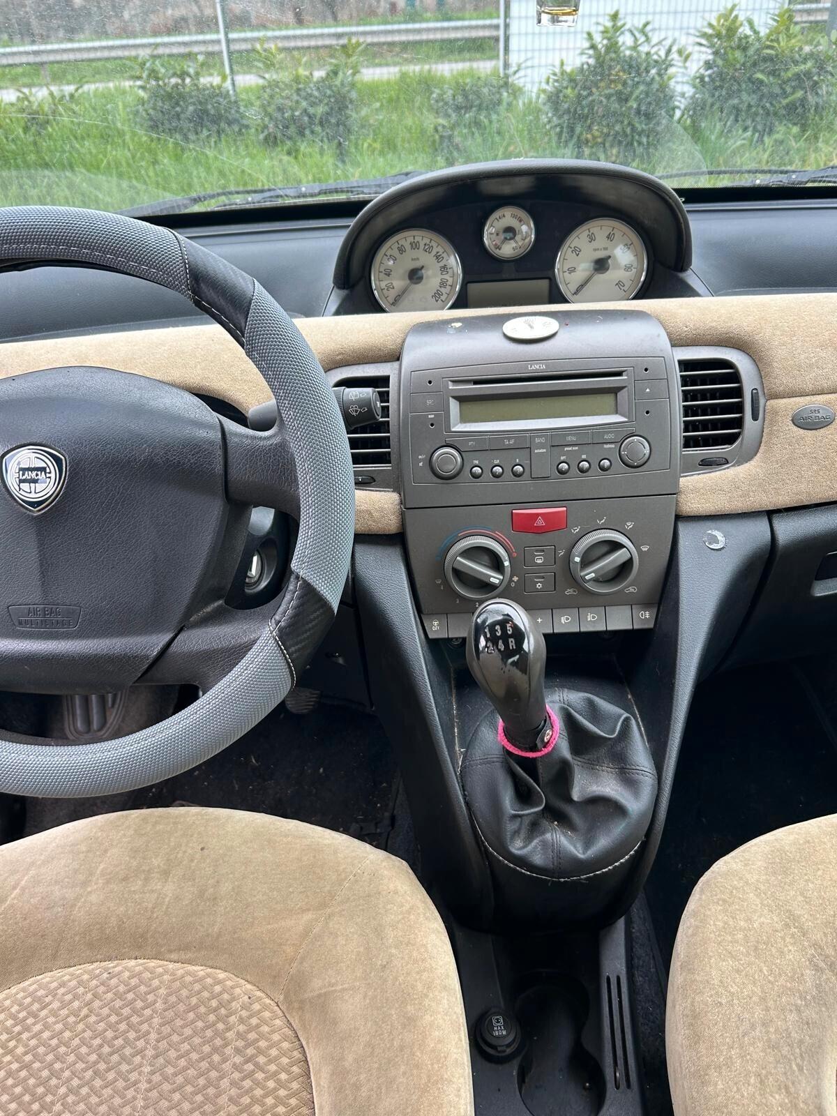 Lancia Ypsilon 1.3 Multijet 16V Platino ok neo patentati