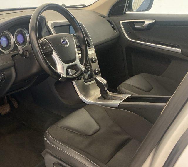 VOLVO XC60 2.4 d4 (d3) Momentum awd 163cv geartronic
