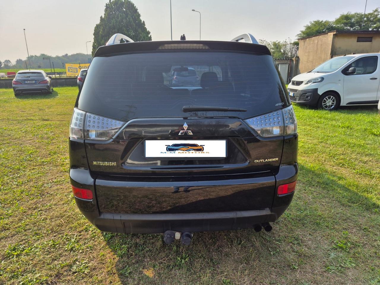 Mitsubishi Outlander 2.0 Intense