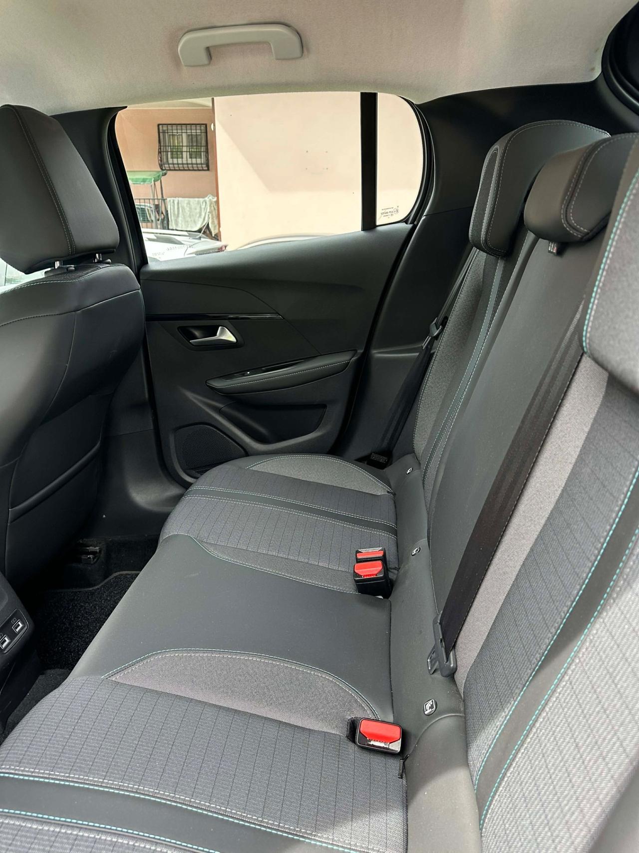 Peugeot 208 100 5P AUTOMATICA ALLURE NAVI 3D COCKPIT FULLOPT