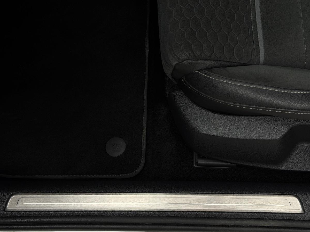 Volkswagen Golf 7.5 GTD 2.0 TDI 184CV