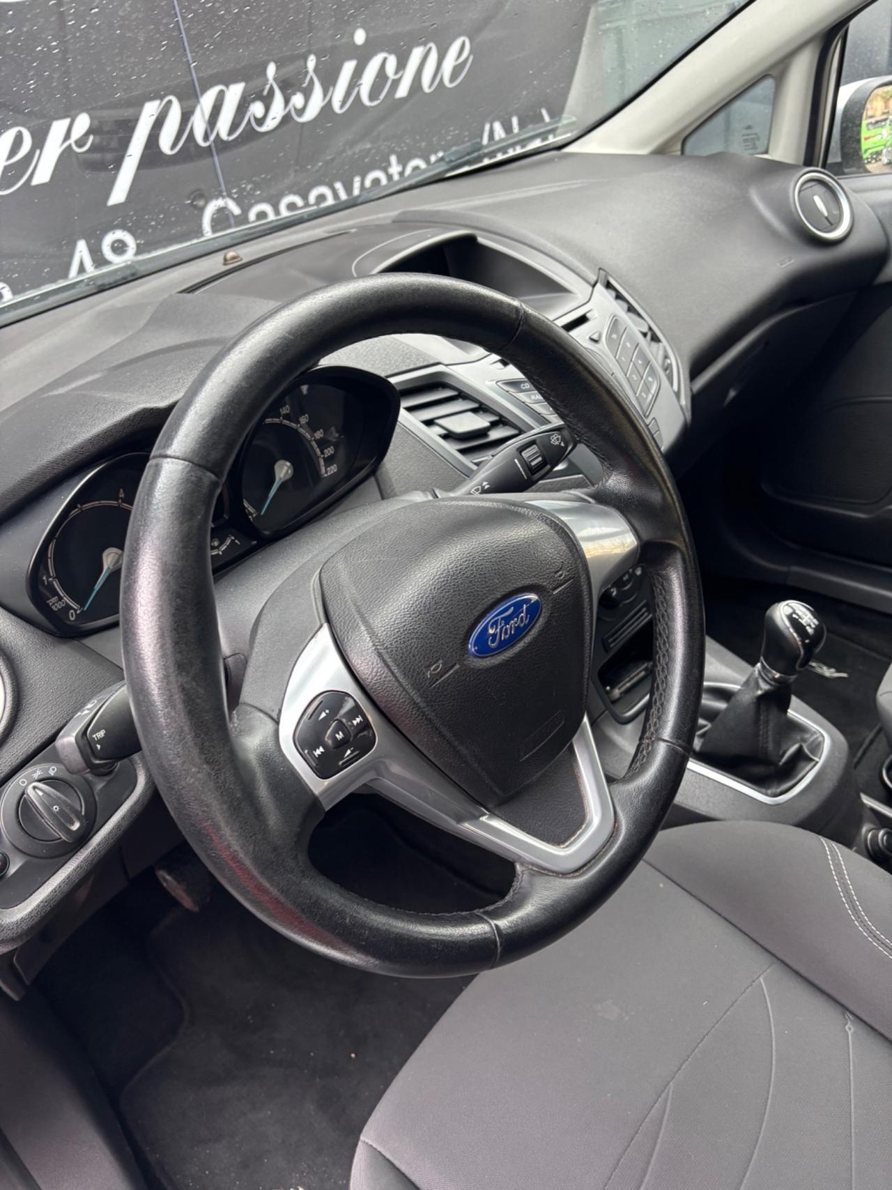 Ford Fiesta 1.5 TDCi 75CV 5 porte Titanium