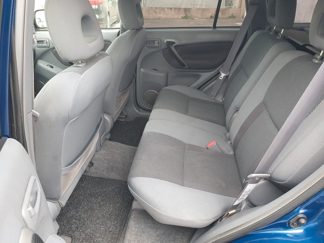 Toyota RAV 4 RAV4 2.0 D-4D 116cv 4x4 Neop 2003