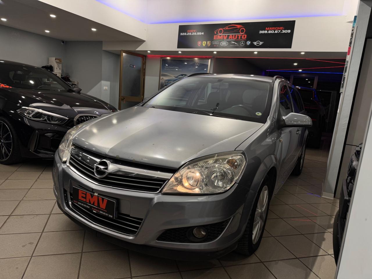 Opel Astra 1.9 CDTI 120CV gancio traino