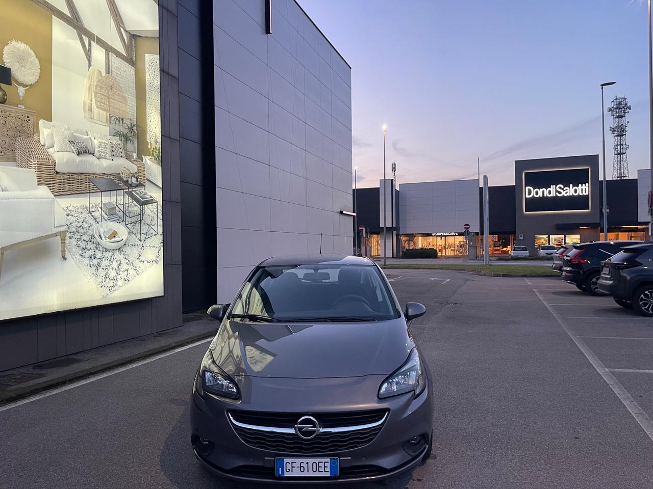 Opel Corsa 1.4 90CV 5 porte b-Color