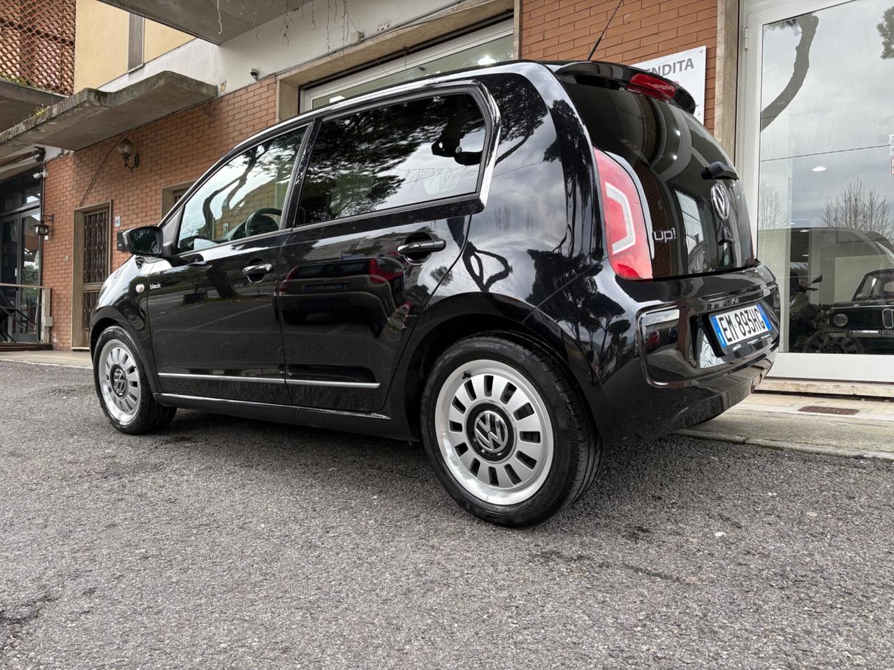 Volkswagen up! 1.0 5p. take up! 12 MESI DI GARANZIA COMPLETA MOTORE E CAMBIO !!!!