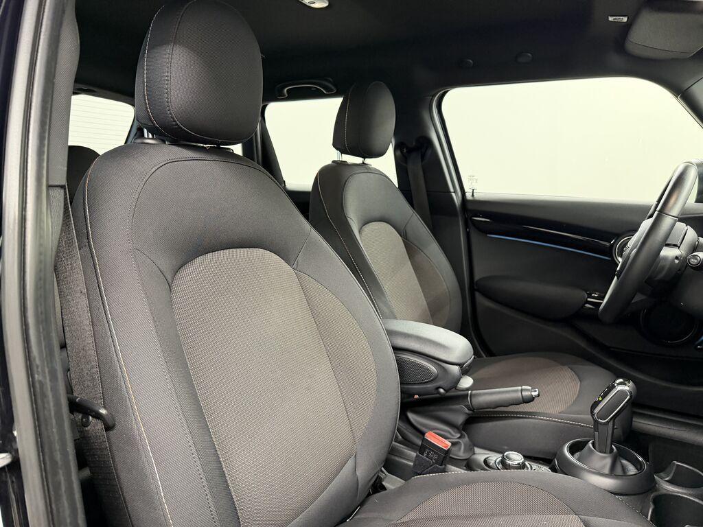 Mini Cooper 1.5 TwinPower Turbo Cooper Business DCT