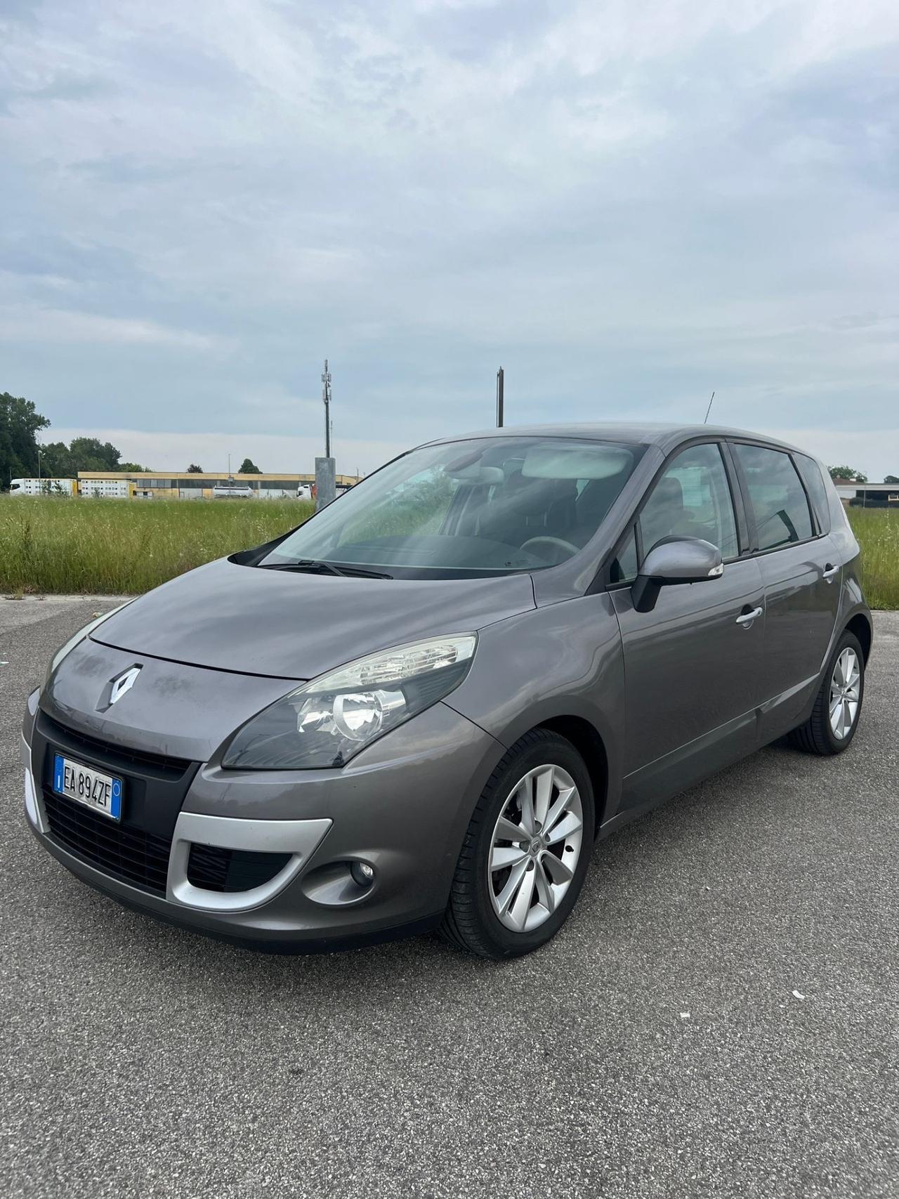 Renault Scenic Scénic X-Mod 1.5 dCi 105CV Confort
