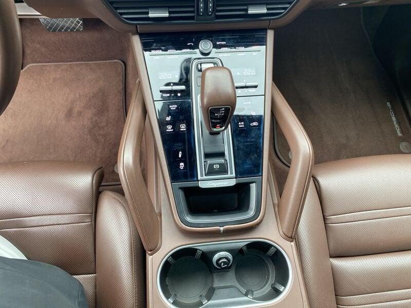 Porsche Cayenne 3.0 V6 E-Hybrid 462 CV