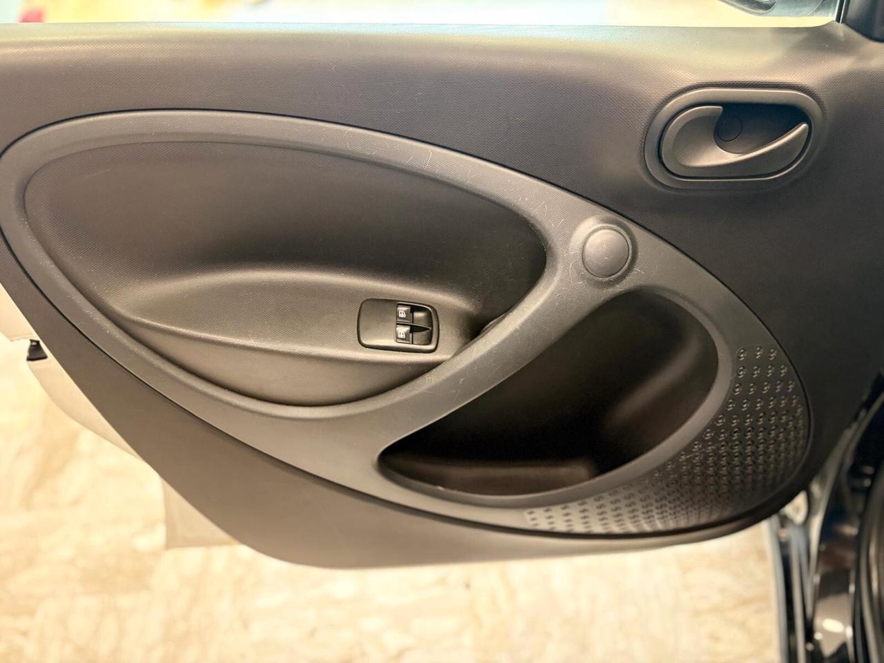 Smart ForFour 70 1.0 Prime