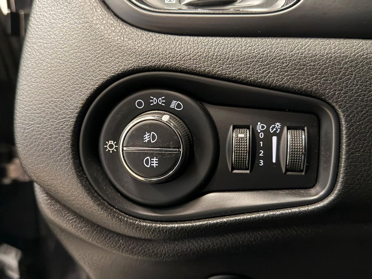 Jeep Renegade 1.3 T4 DDCT Limited