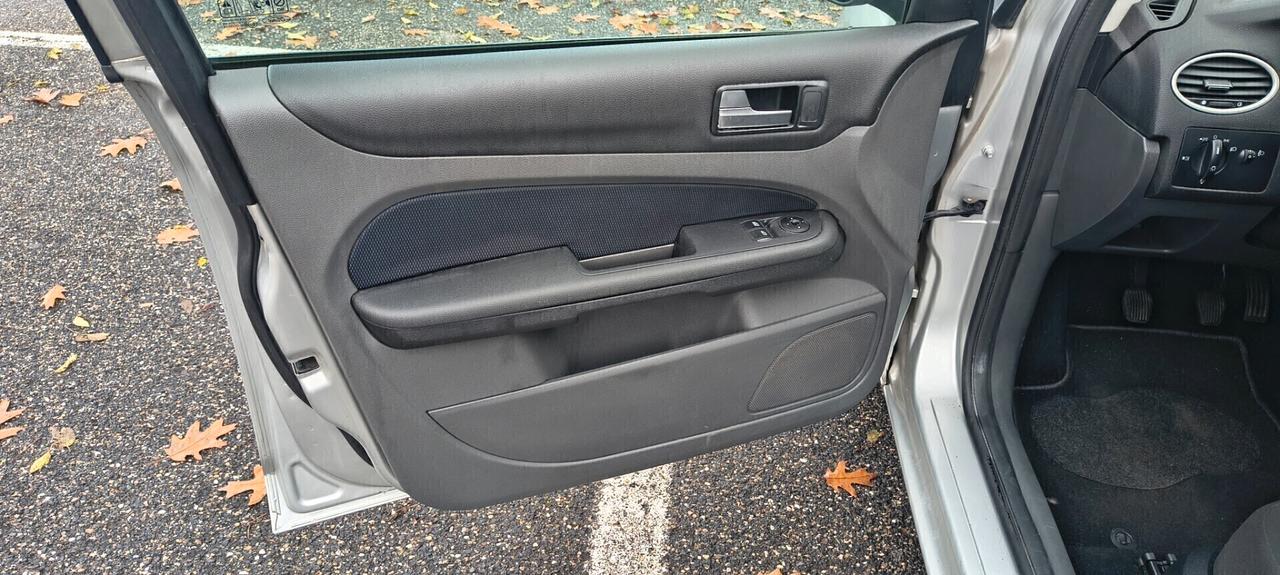 Ford Focus C-Max 1.6 Ti-VCT (115CV) 5p.