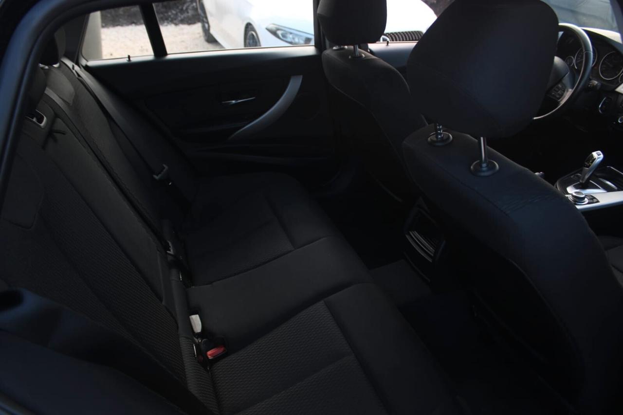 Bmw 318 318d Touring Business aut.