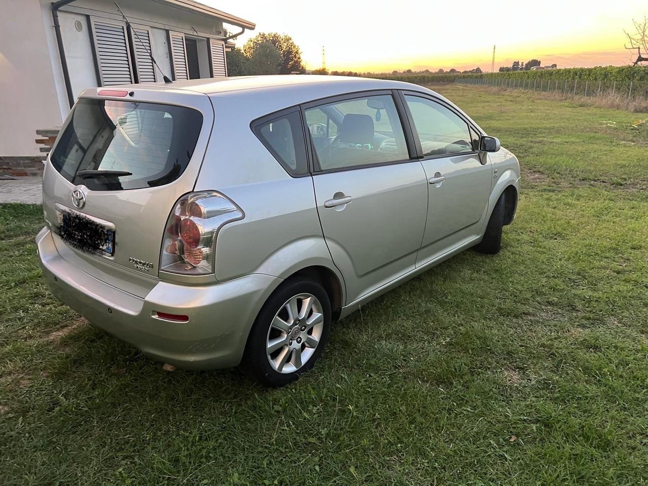 Toyota Corolla Verso 2.0 16V D-4D Sol 7 posti