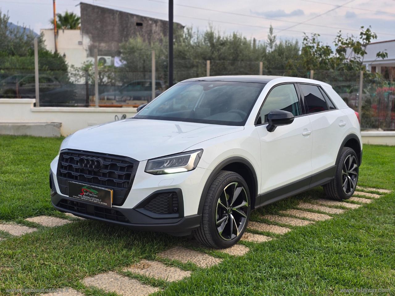 AUDI Q2 30 TDI Business Advanced