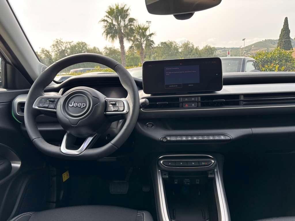 Jeep Avenger 1.2 Turbo 110 CV MHEV Summit automatica a 279 euro al mese