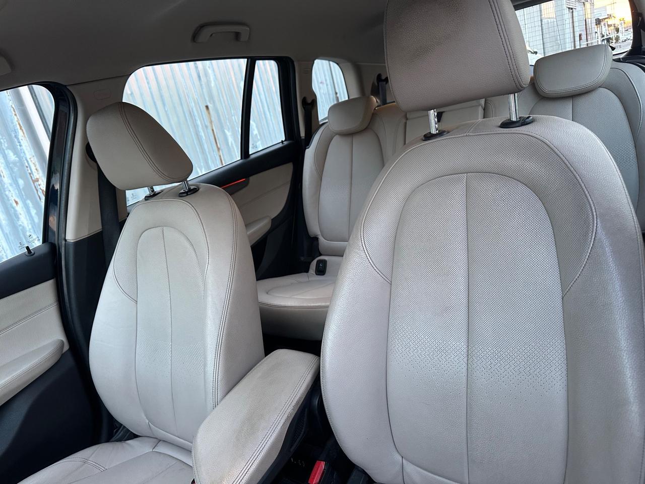 Bmw 2er Active Tourer 220d xDrive Luxury aut. 7 POSTI PELLE