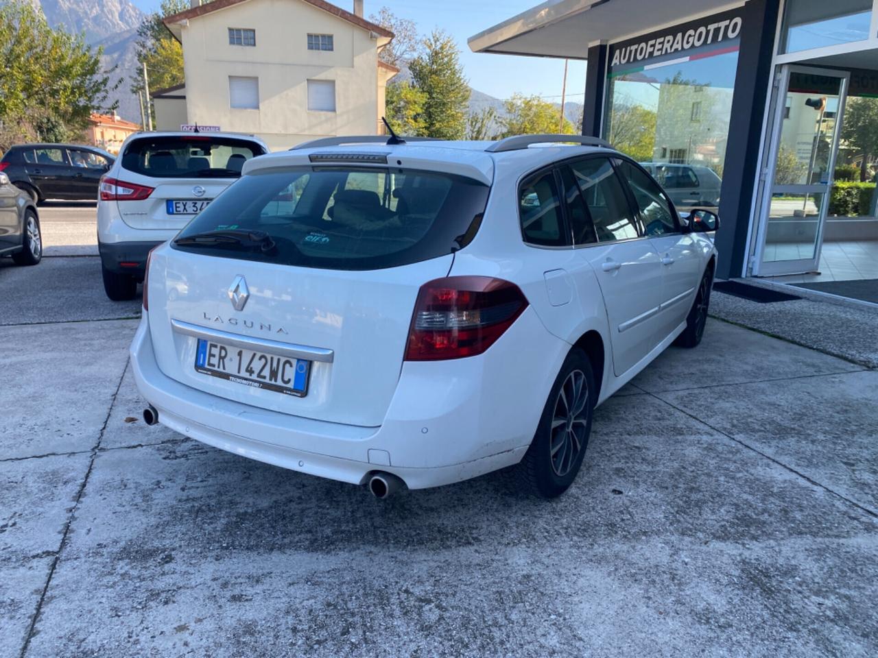 Renault Laguna 2.0 dCi 150CV SporTour Nav