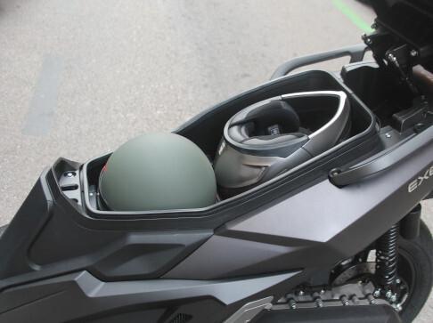 NERVA EXE MAXI SCOOTER ELETTRICO