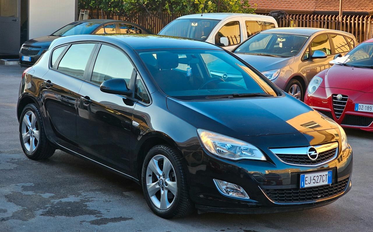 Opel Astra 1.7 CDTI 125CV 5 porte Elective