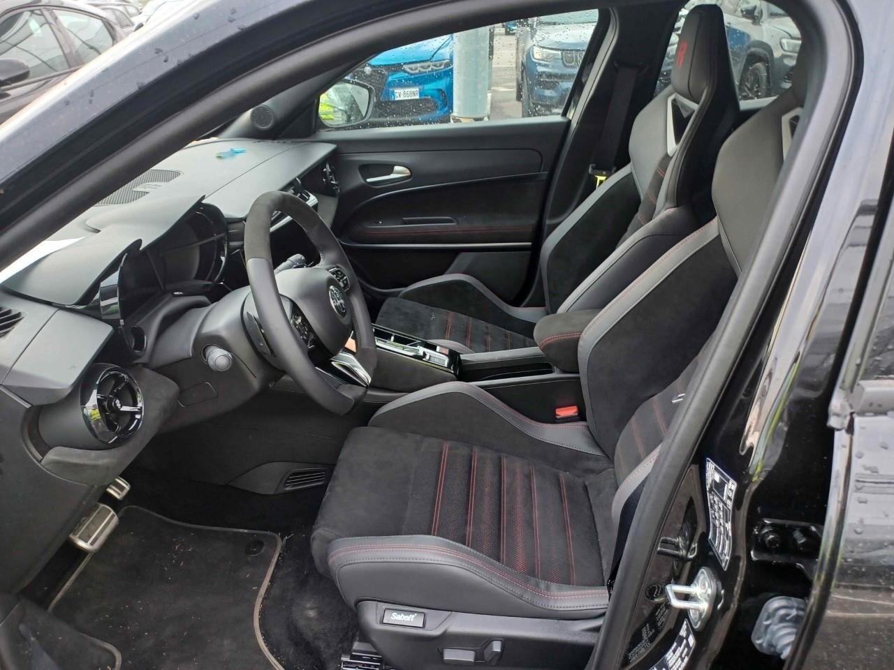 Alfa Romeo Junior 1.2 145 CV Hybrid Q4 Speciale con Pack Sport Plus