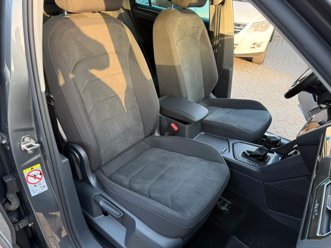 Volkswagen Tiguan 2.0 TDI SCR DSG R-LINE VIRTUAL