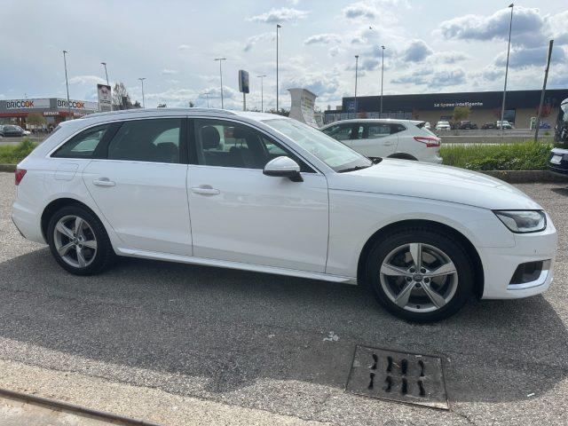 AUDI A4 Avant 40 g-tron S tronic Business Advanced