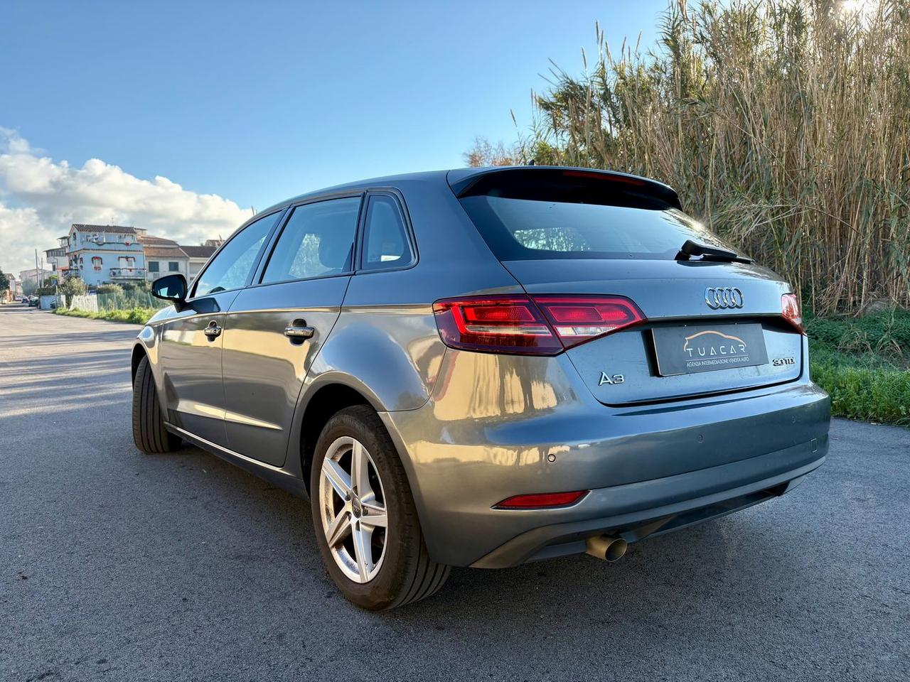 Audi A3 1.6 30 TDI Admired #8285