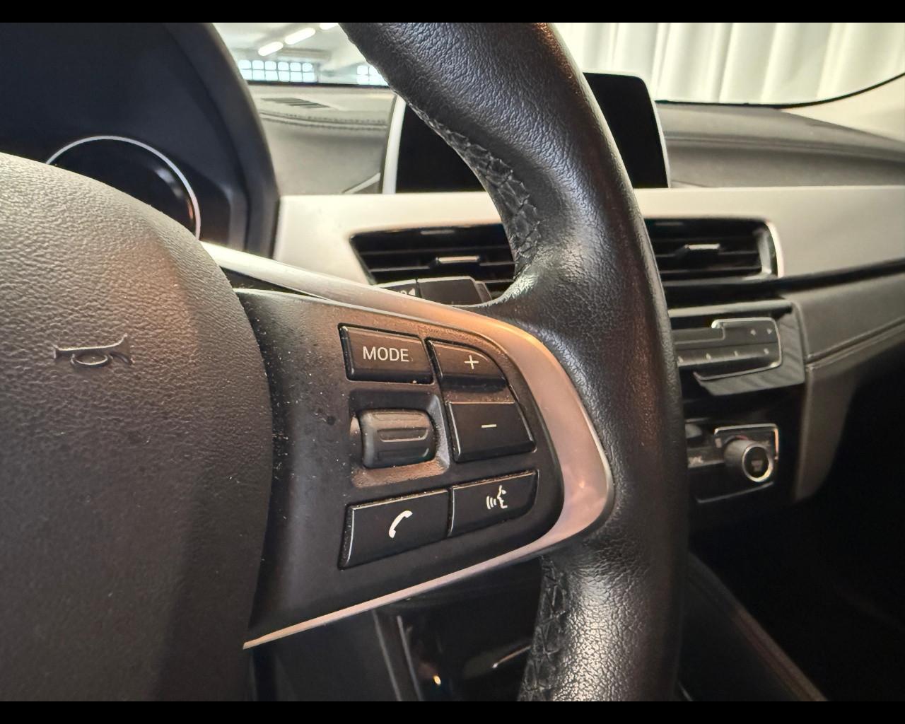 BMW X2 (F39) - X2 sDrive18d Business-X