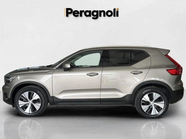 VOLVO XC40 T3 MOMENTUM PRO AUTOMATICA