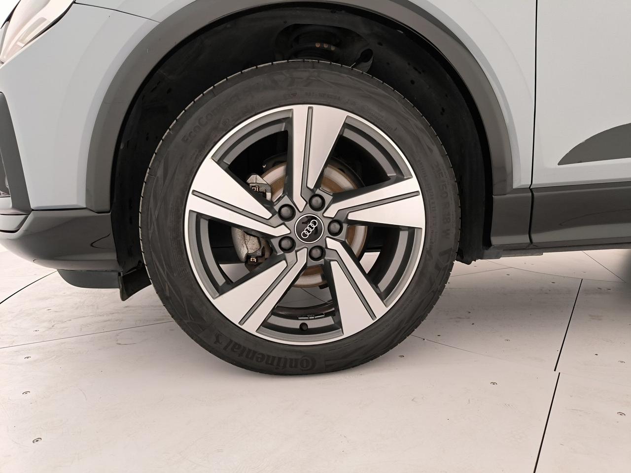Audi Q2 30 2.0 tdi business s-tronic