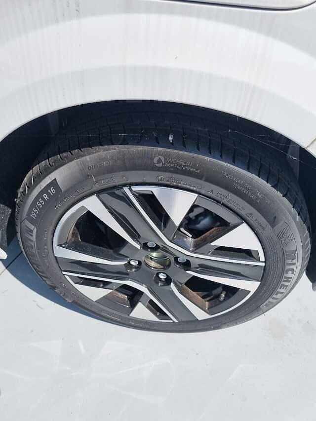 Peugeot 208 Allure PureTech 100cv KM ZERO
