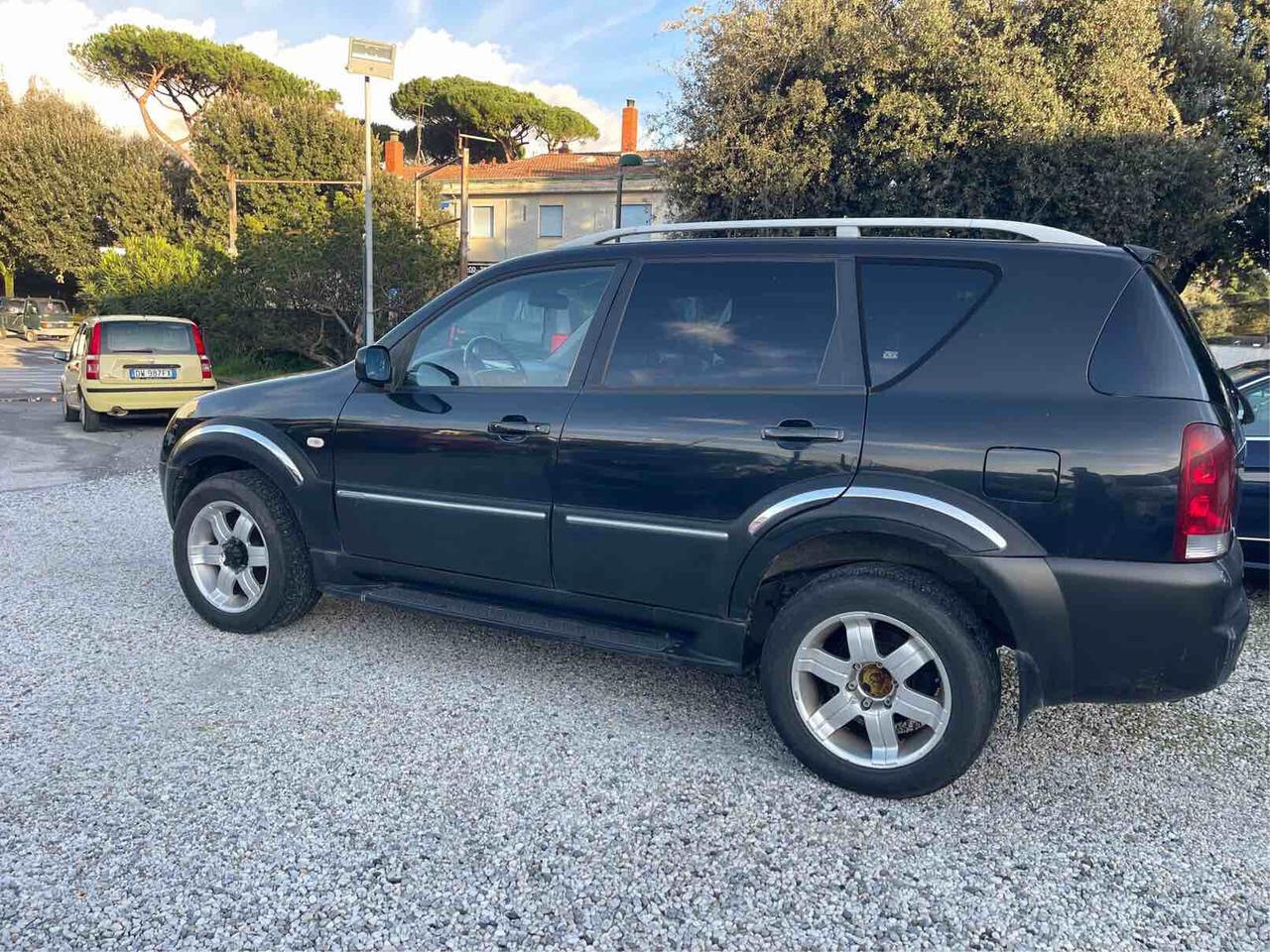 SSANGYONG REXTON - DELUXE - AUTOMATICA