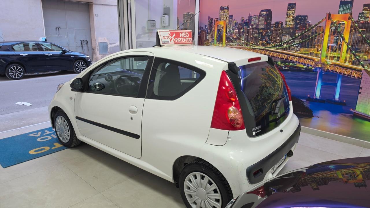 Peugeot 107 1.0 68CV 3p. Plaisir