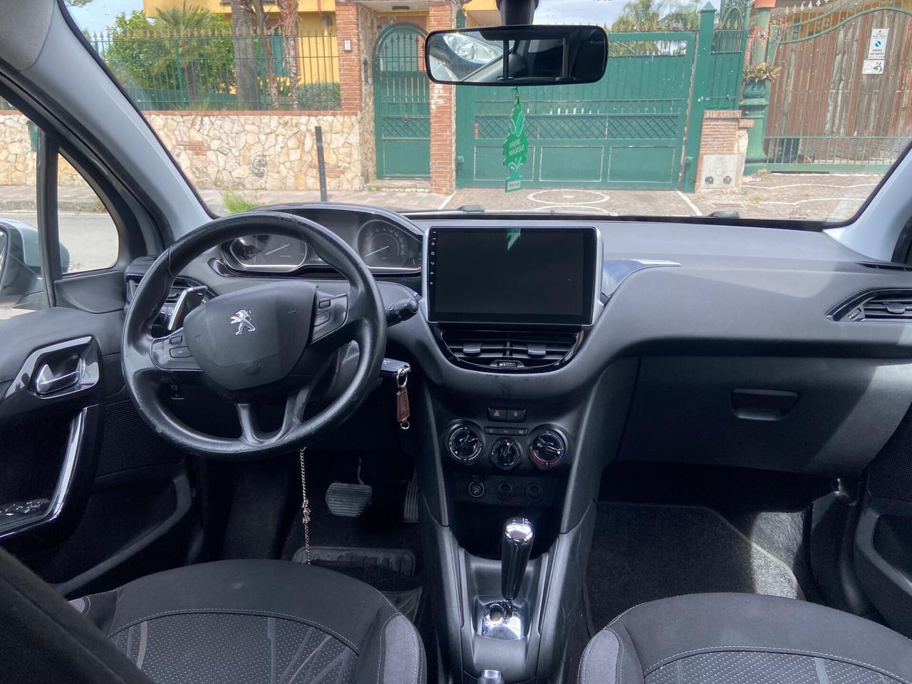 Peugeot 208 1.4 HDi 68 CV 5 porte Allure automatico