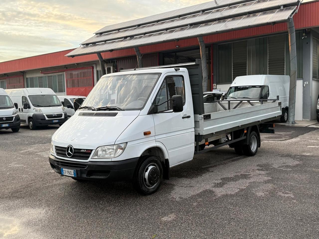 Mercedes Benz 413 CDI CASSONE LUNGO 2005