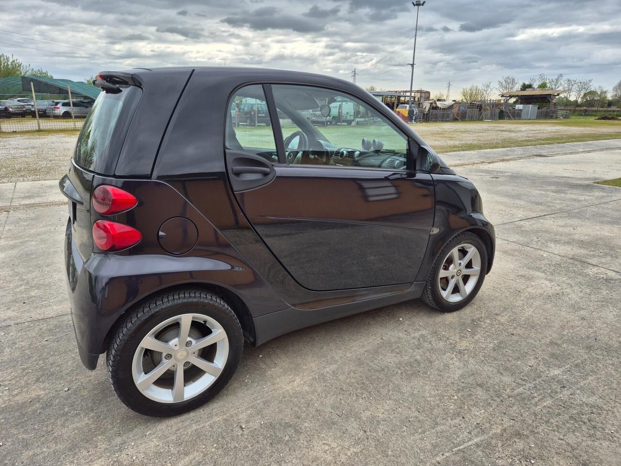 Smart ForTwo 1000 52 kW coup pure