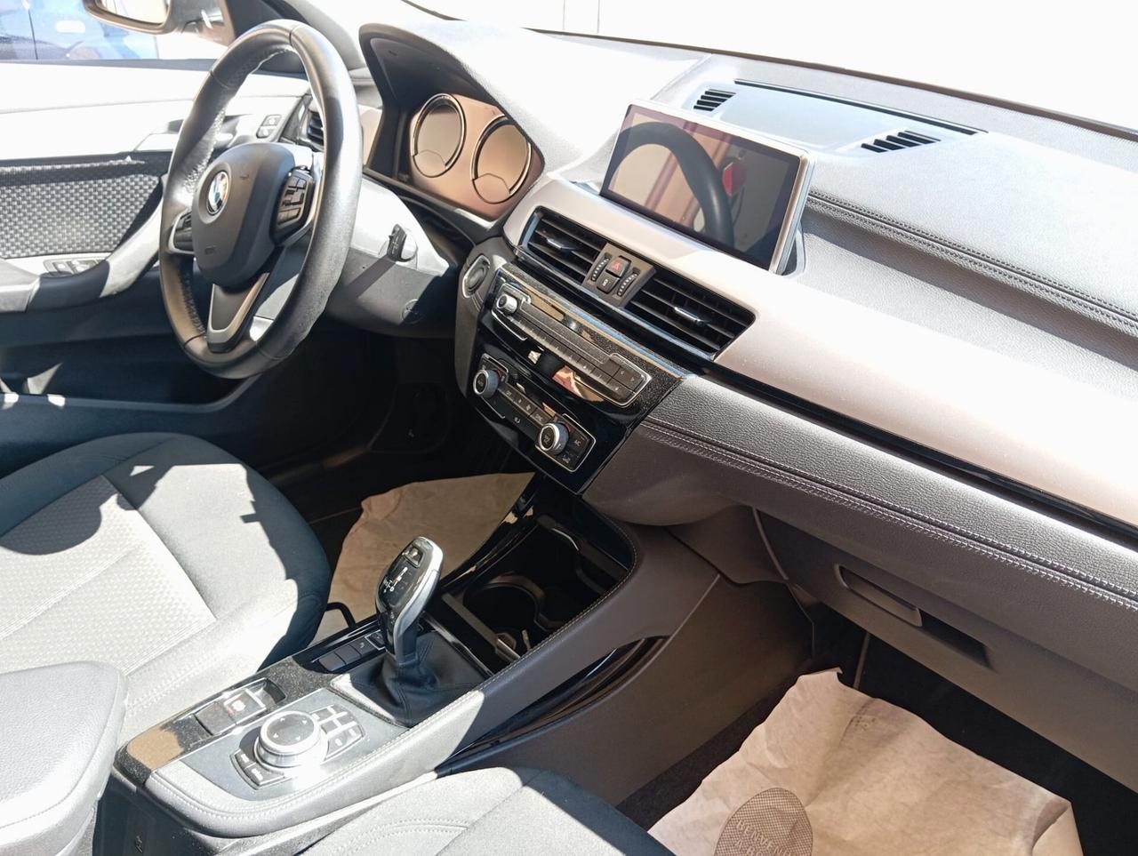 Bmw X2 sDrive18d Business-X