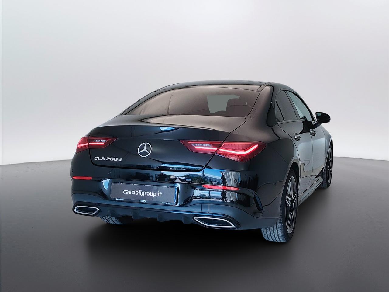 Mercedes-Benz CLA Coupe - C118 2023 - CLA Coupe 200 d AMG Line Premium Plus auto