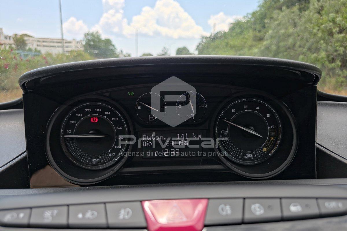 LANCIA Ypsilon 1.0 FireFly 5 porte S&S Hybrid Silver Plus