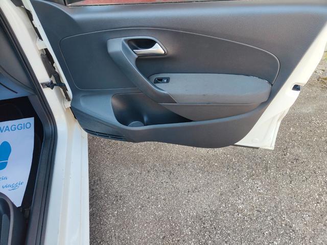 VOLKSWAGEN Polo 1.2 Benz.5 Porte ( OK NEOPAT. )