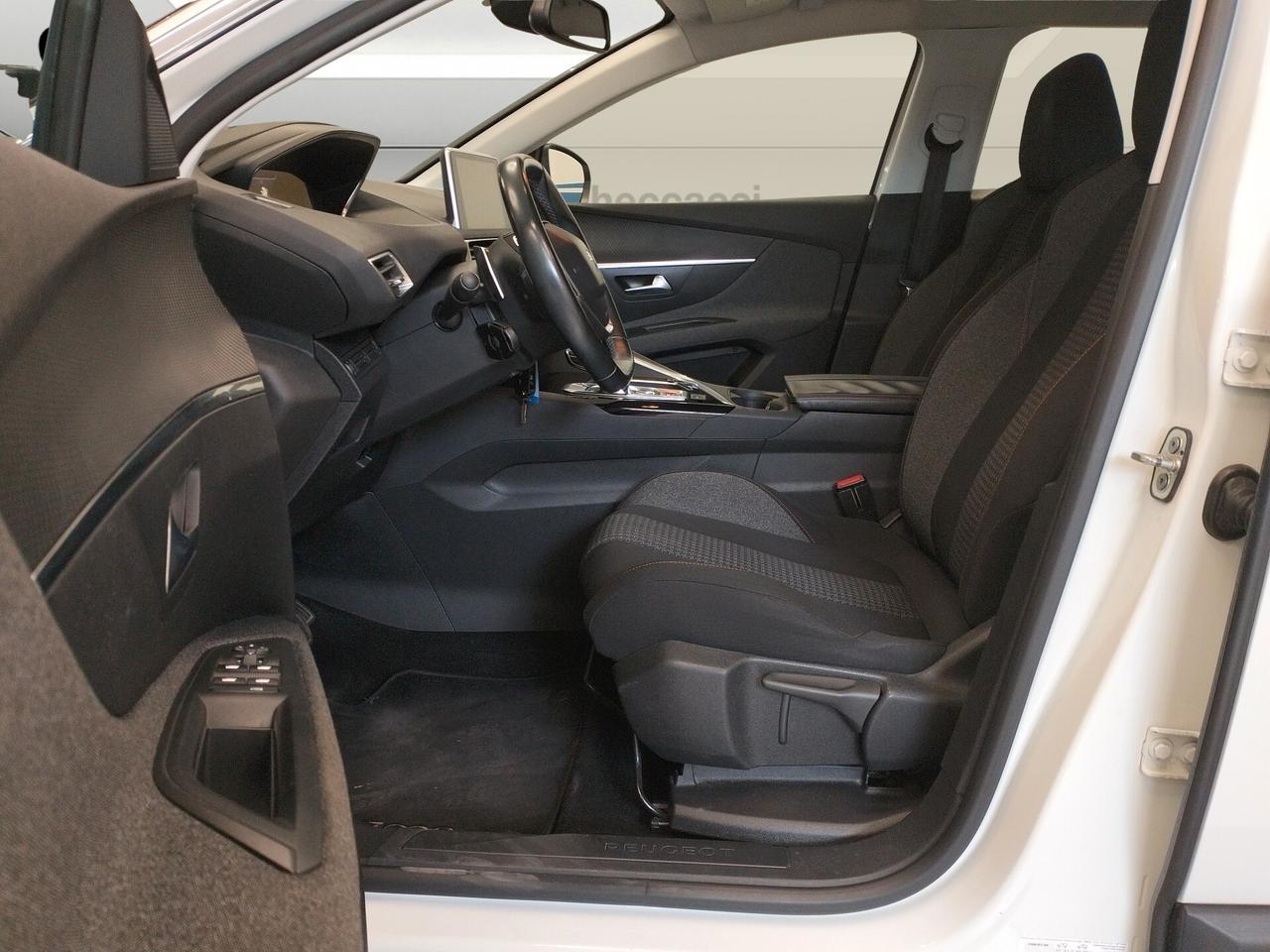 Peugeot 3008 BlueHDi 120 S&S Business