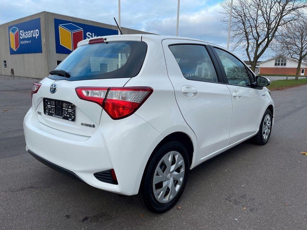 Toyota Yaris 1.5 Hybrid 5 porte Active - Nessun vincolo -