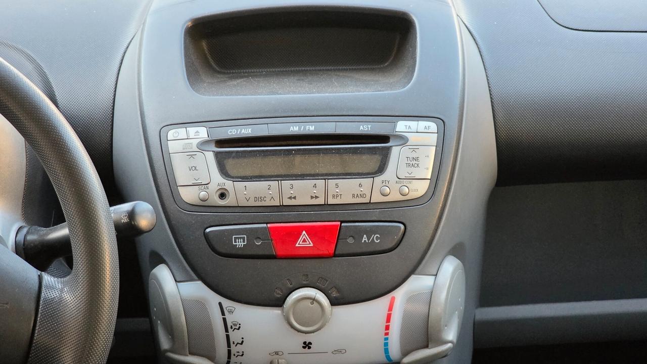 Peugeot 107 1.0 68CV 5p. Urban Move