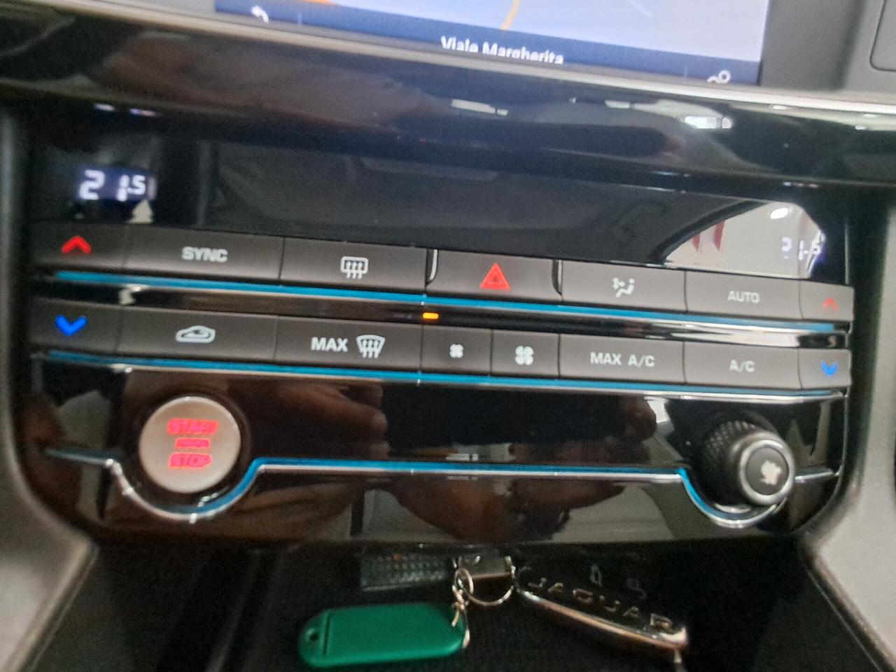 Jaguar F-Pace 2.0 D 180 CV AWD Prestige