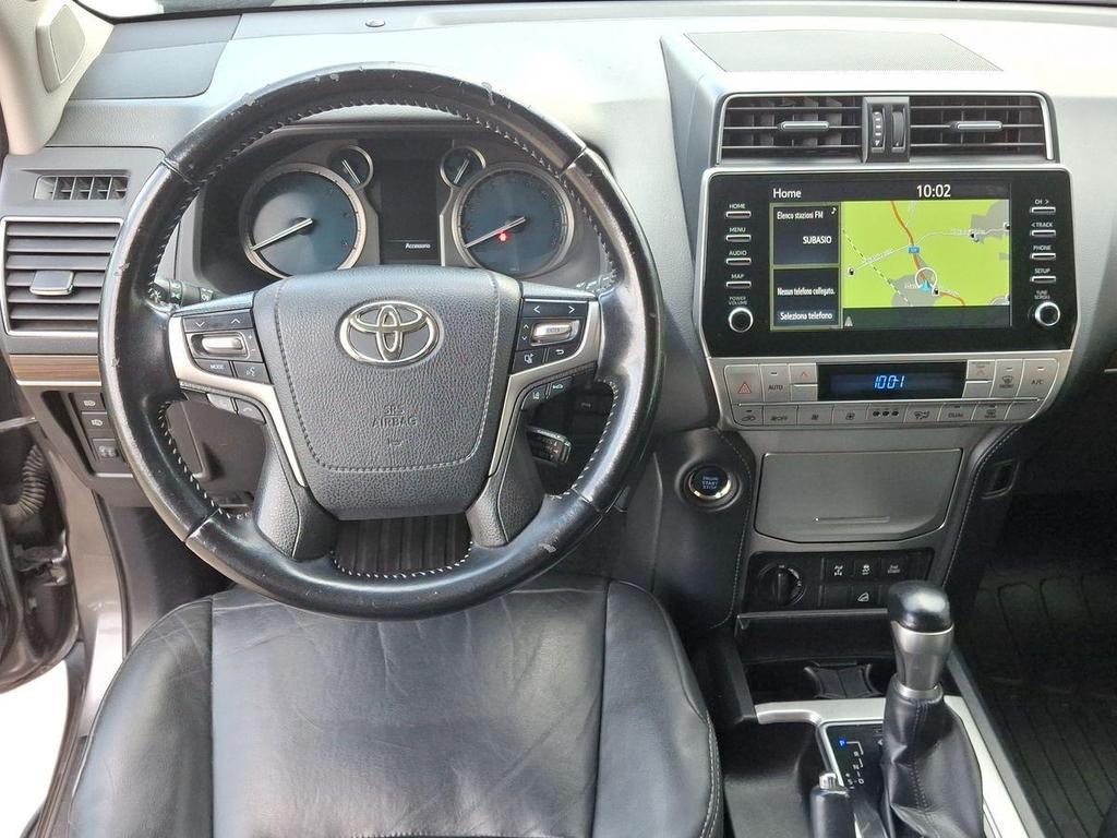 Toyota Land Cruiser 3p 2.8 d-4d Lounge auto