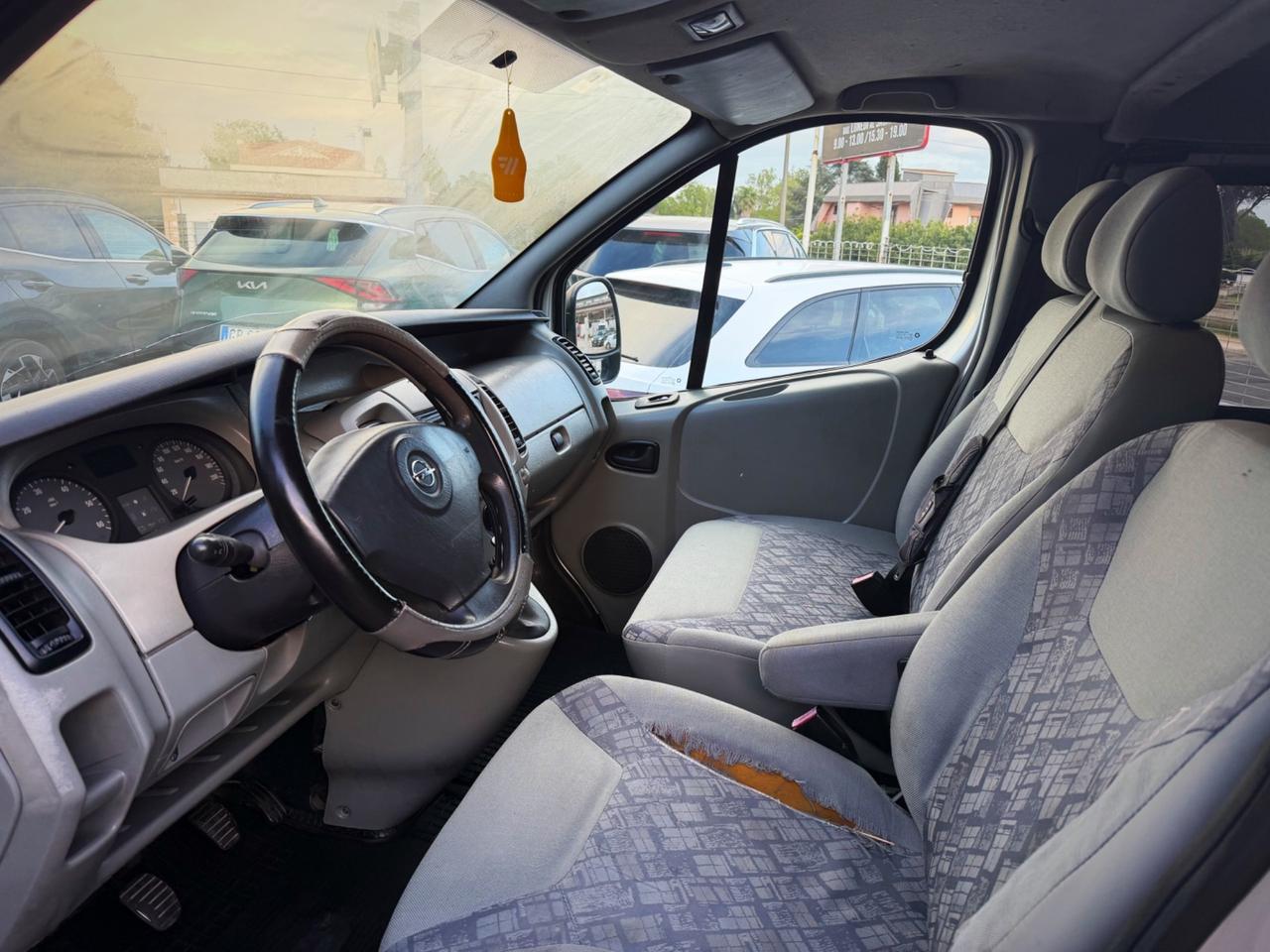 Opel Vivaro 27 1.9 CDTI/100CV PC-TN Combi