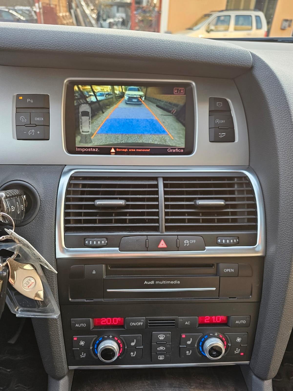 Audi Q7 3.0 V6 TDI 240cv Quattro*Pelle*Navi*Tetto*Bi-Xeno*21*7Posti*